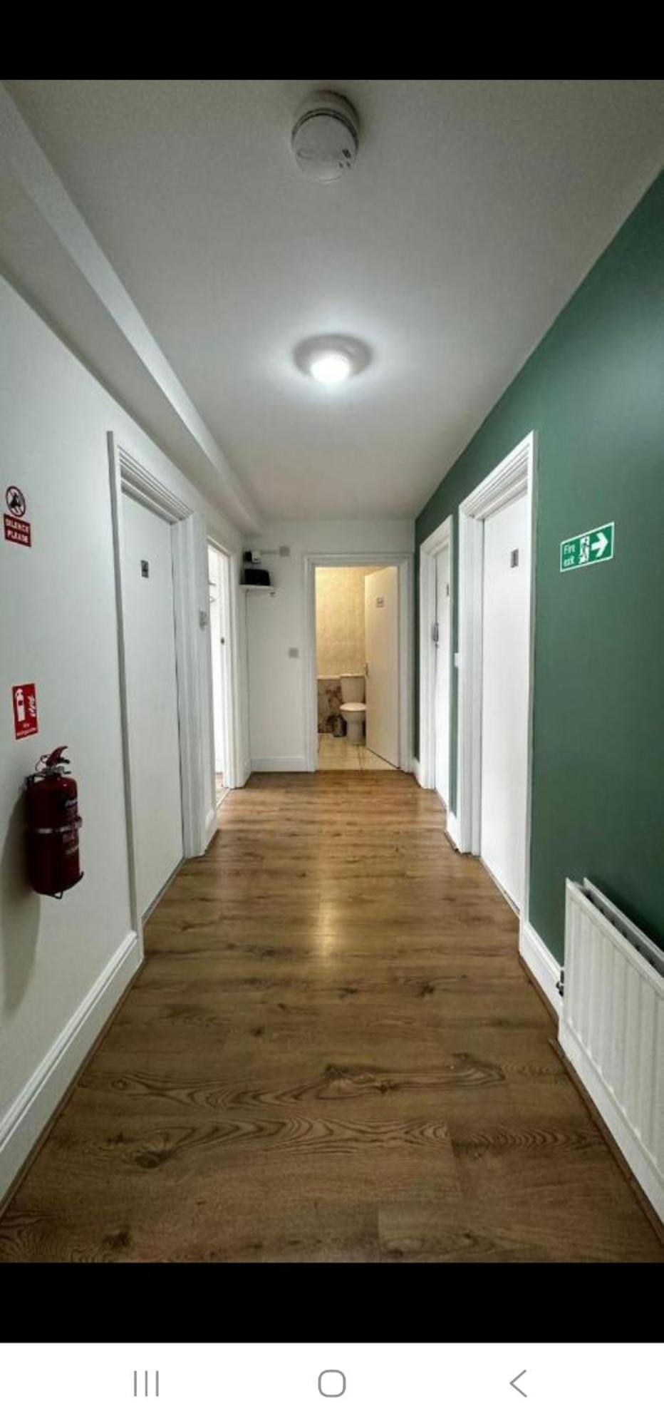 Portobello Guest Rooms London Værelse billede